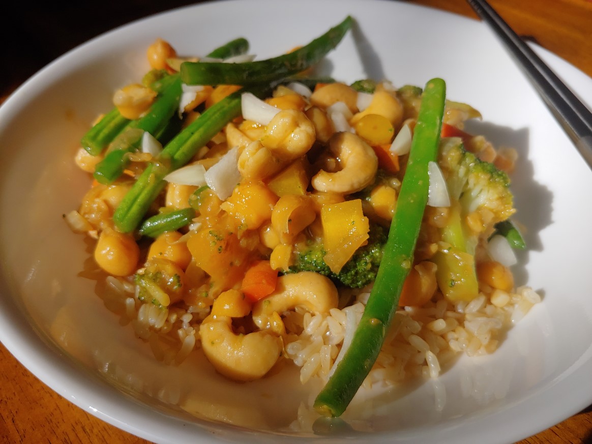Cashew Chickpea and Vegetable Stir-fry 1